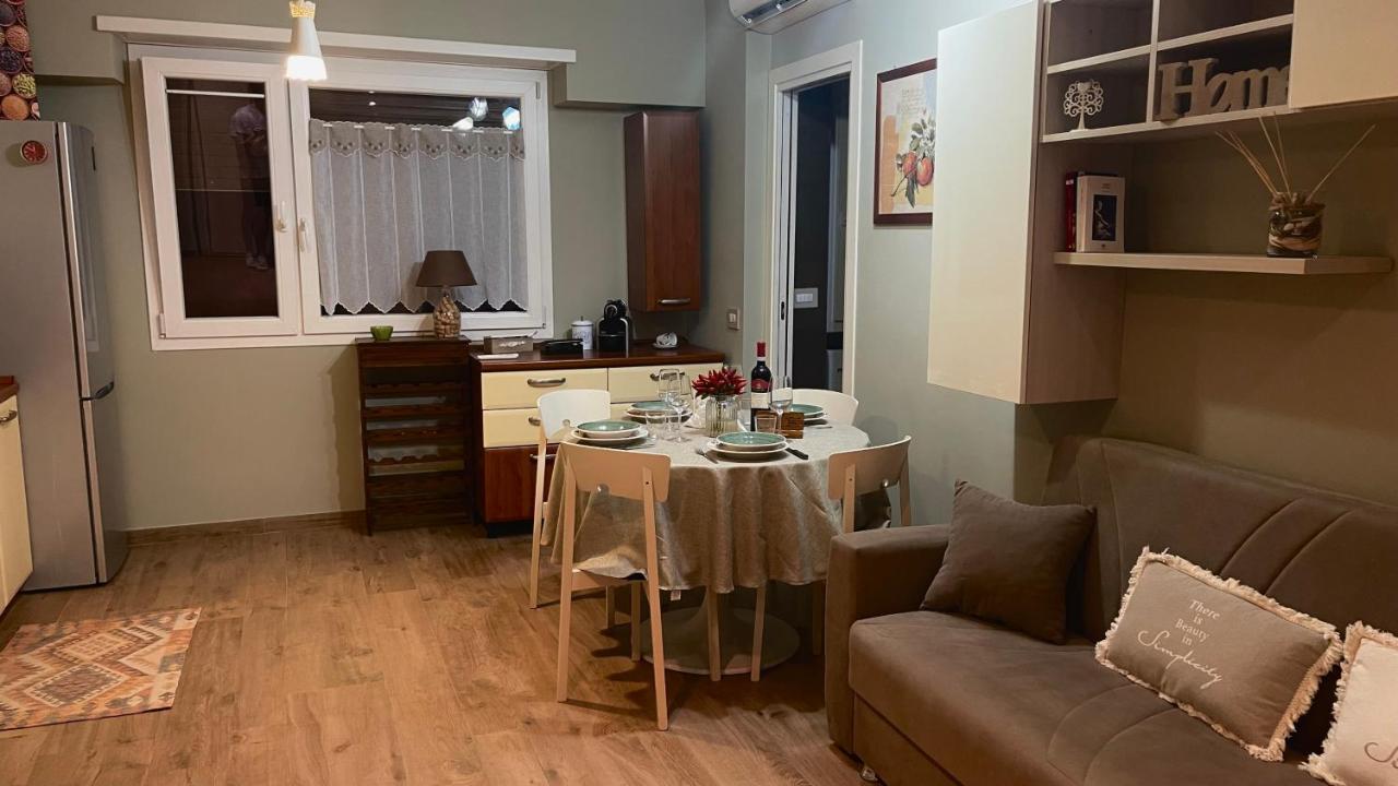 Frank Host Roma Lux , Metro A A 50 M, Simple Check-In Con Codice A Qualsiasi Orario Appartement Buitenkant foto